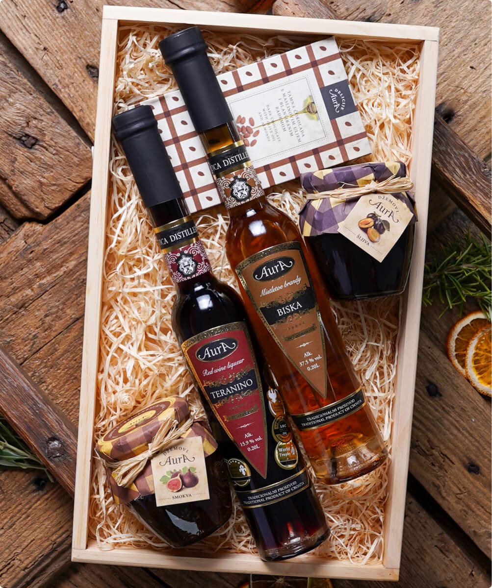 Teranino and Mistletoe Brandy Set